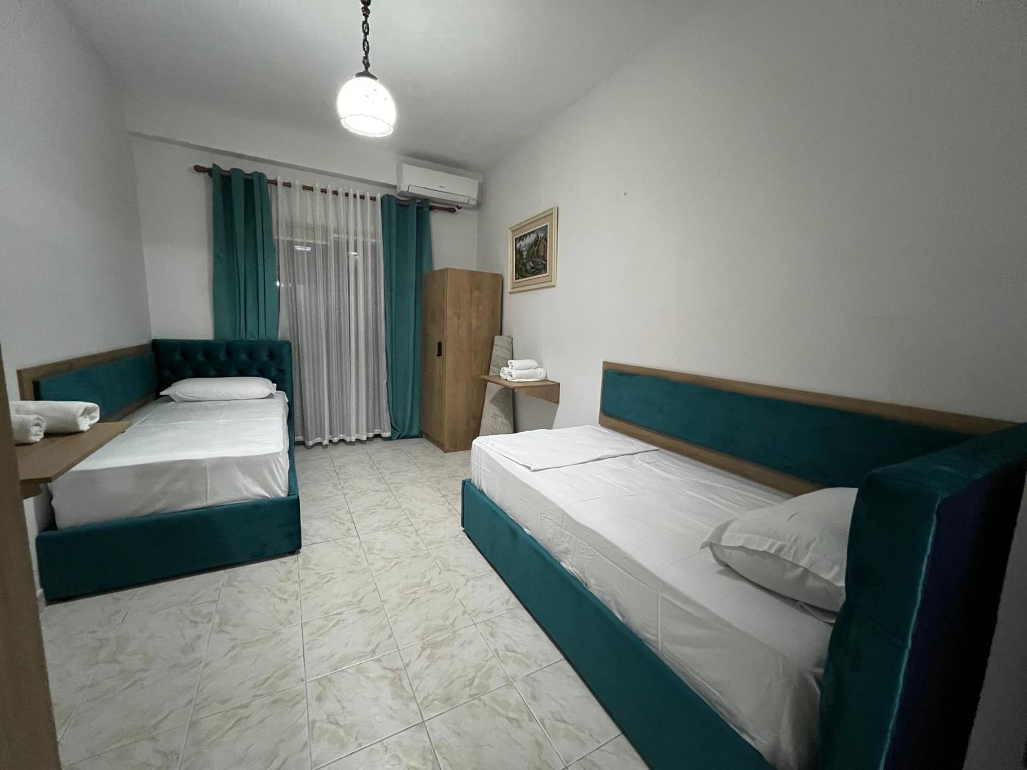 Sisterhood Hostel-Female Only Tiranë Ngoại thất bức ảnh